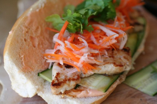 chasing bánh mi