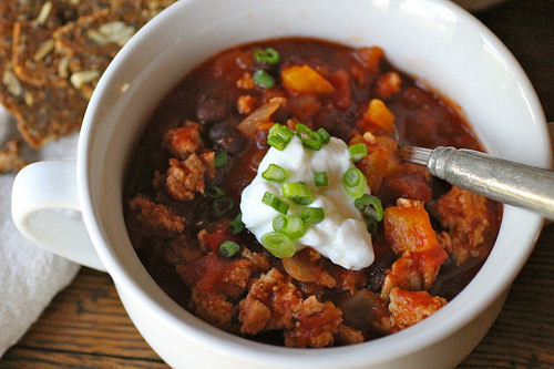 Turkey chili with sweet peppers | crunchtime